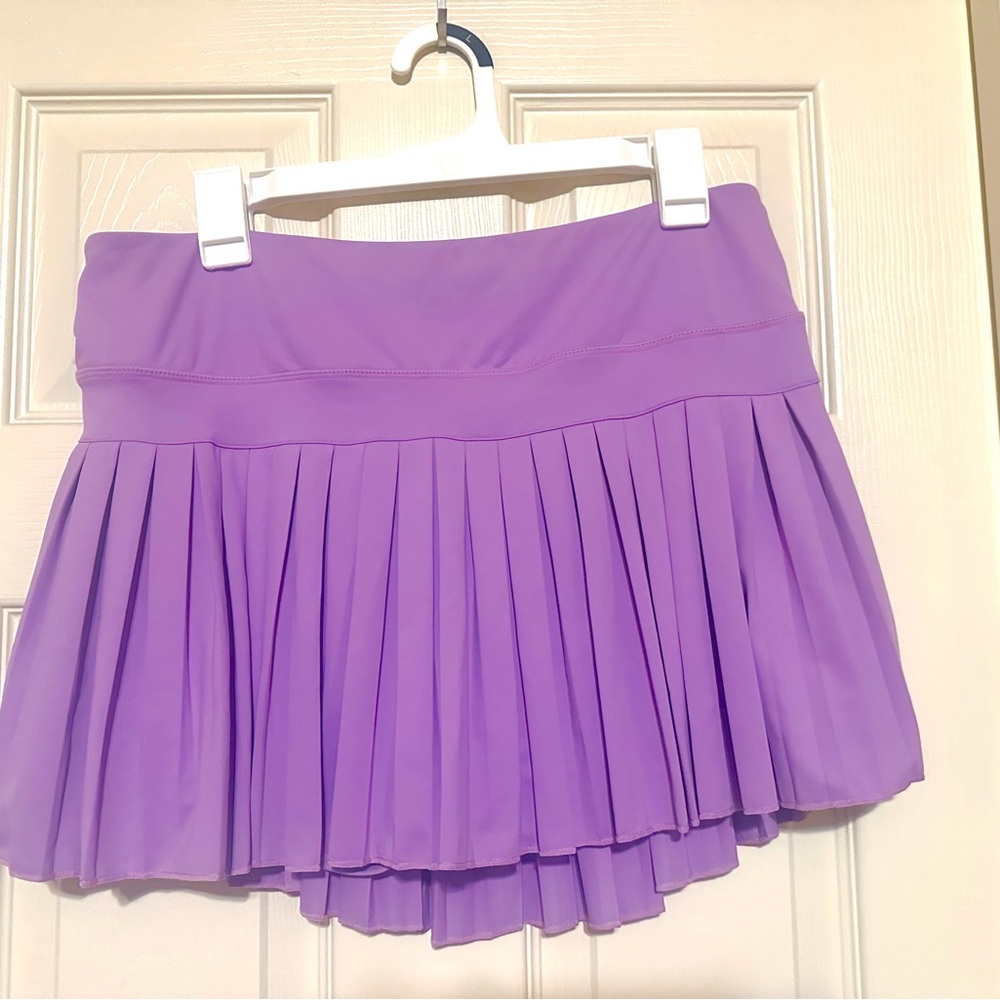 Chic Lavender Pleated Mini Skirt